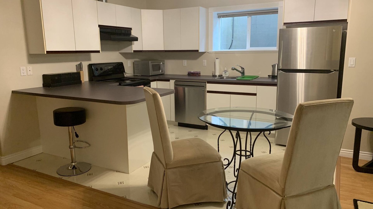 Broadmead Apartment | Clean and specious 2 bedroom suite