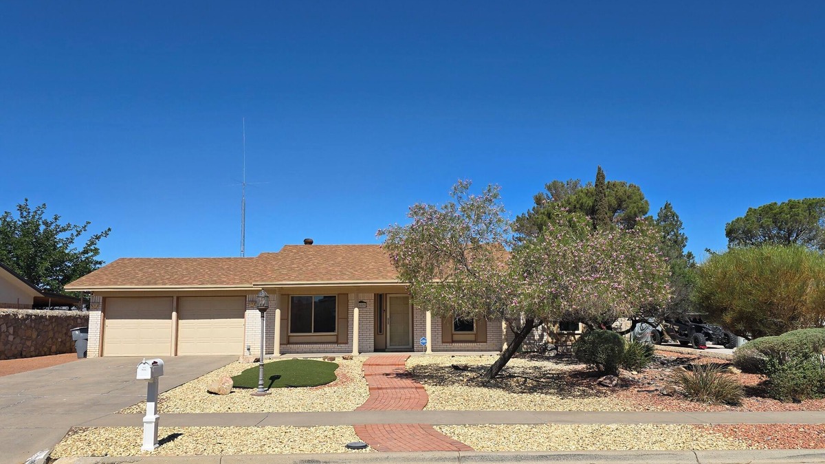 Biggs Field House | Clean, Comfortable Home Away From Home!