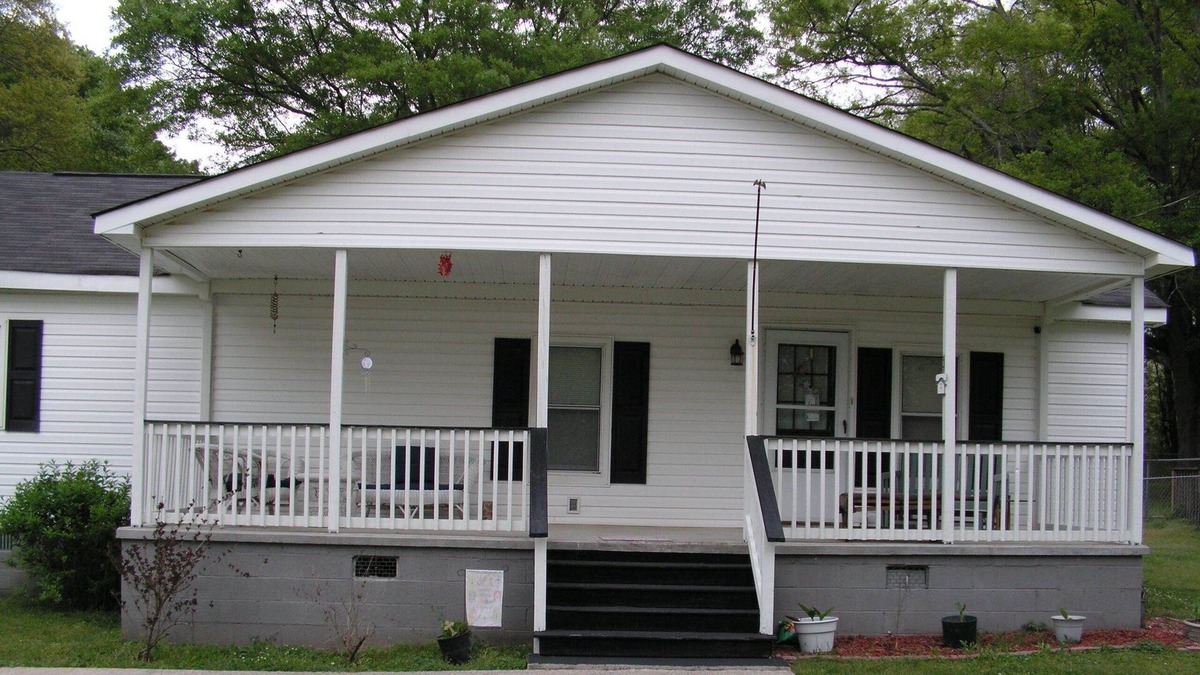 Villa Rica House | Clean Comfy Home Away From Home