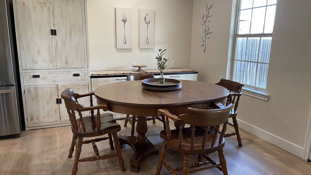 Lubbock House | Clean & Cozy