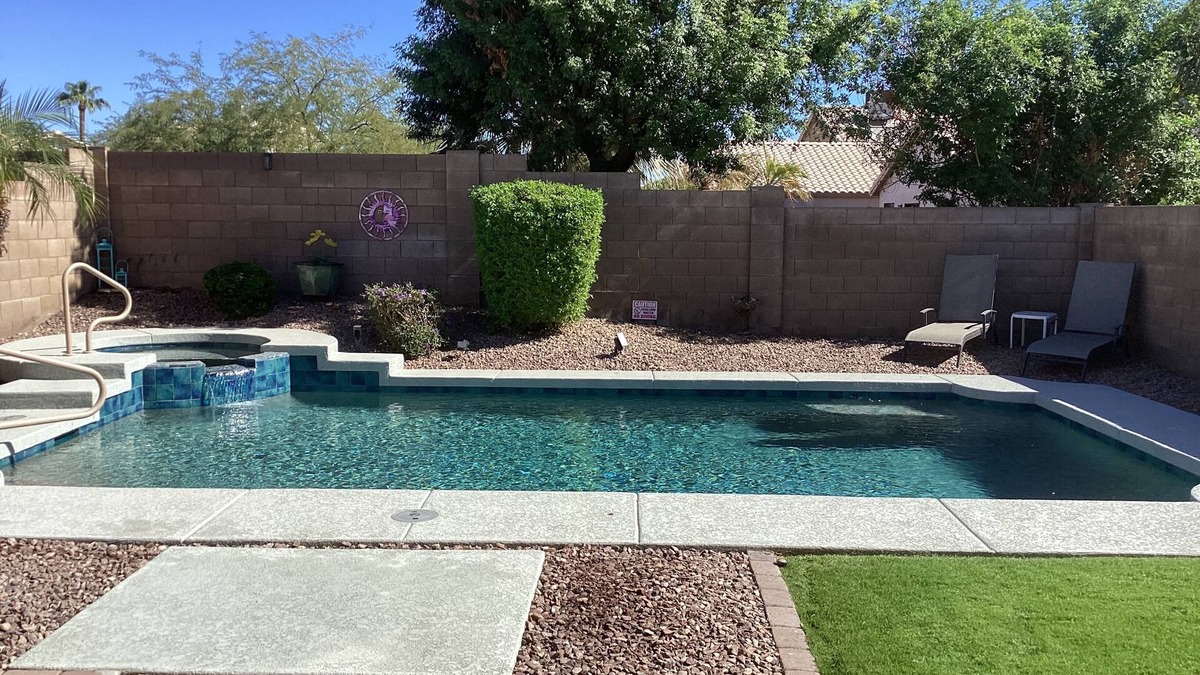 Paradise Valley Village House | Clean Family Home/Resort like outdoor space