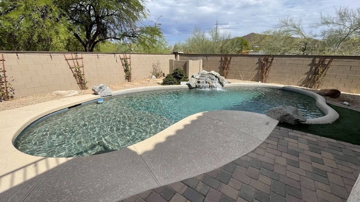 Tramonto House | Clean Modern Spacious Home w/Heated Pool