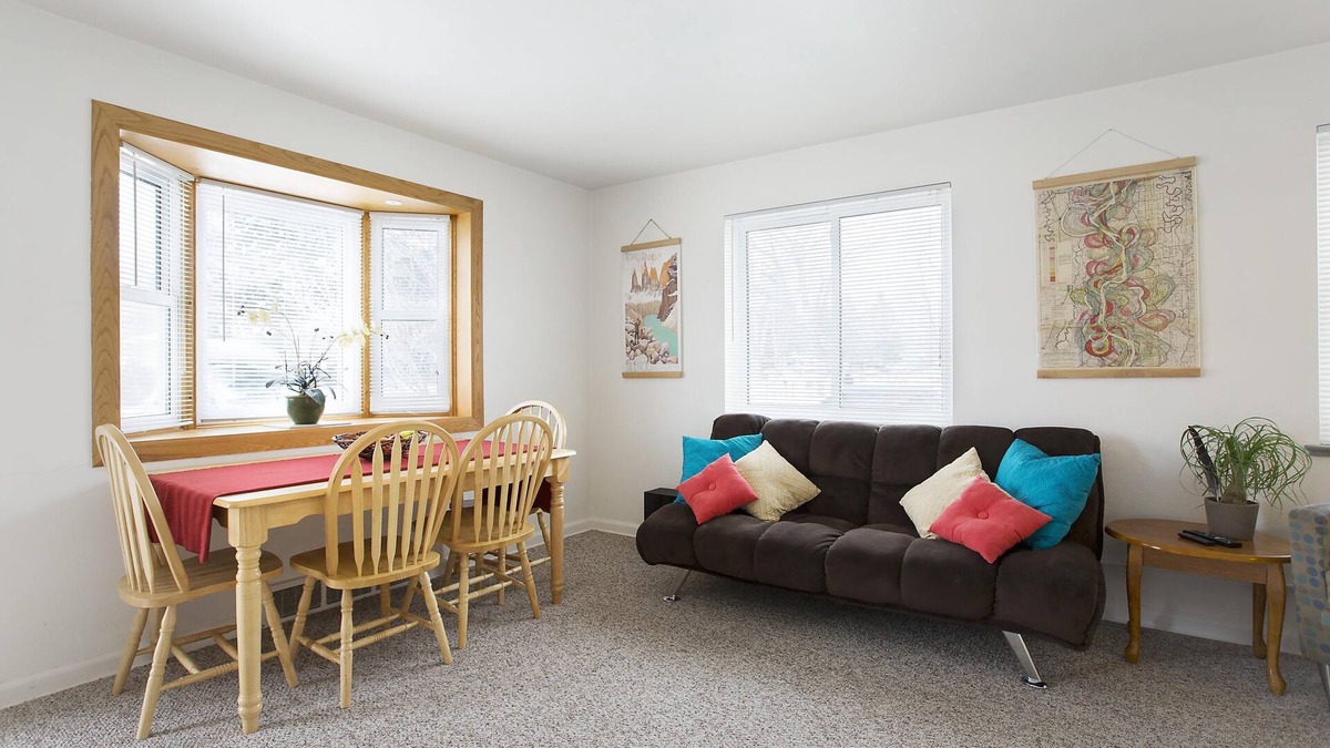 Morse Park House | Clean, tidy, fully furnished, quiet neighborhood -30 day minimum-