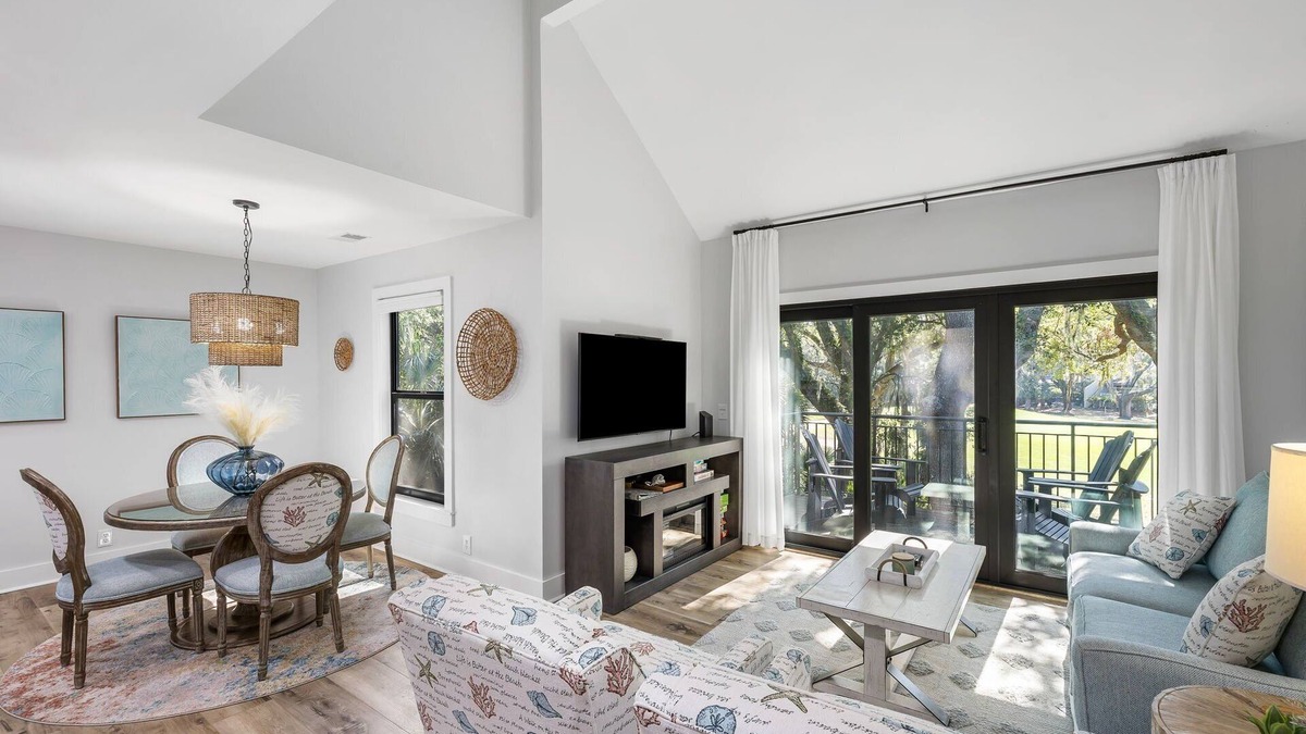 Seabrook Island Villa | Clean, updated villa half mile to beach. Club access.
