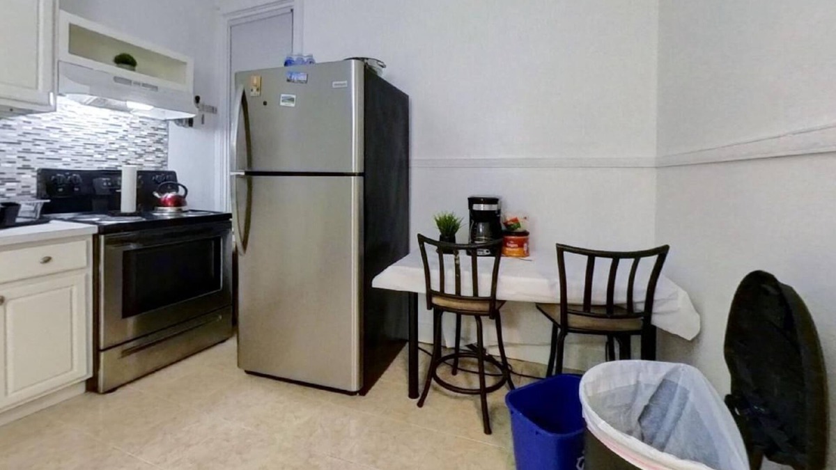 Yeadon Apartment | Clean1-bedroom apartment in Philadelphia with AC, WiFi