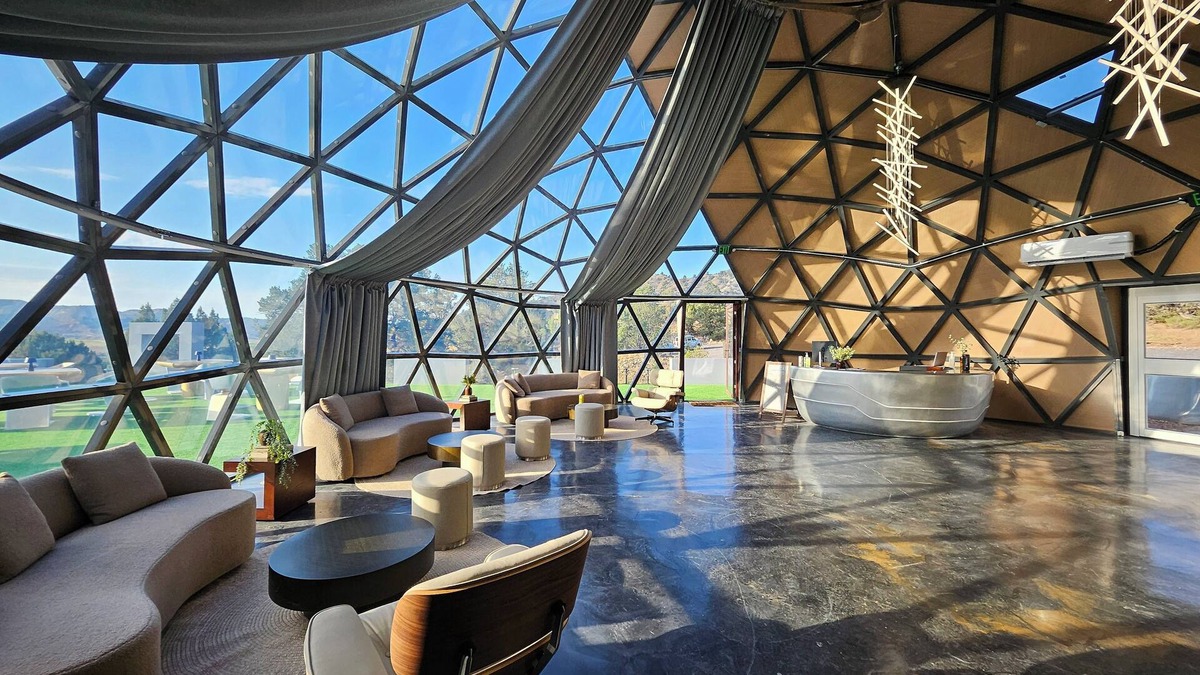 Henrieville Resort | Clear Sky Resorts- Bryce Canyon Unique Stargazing Domes