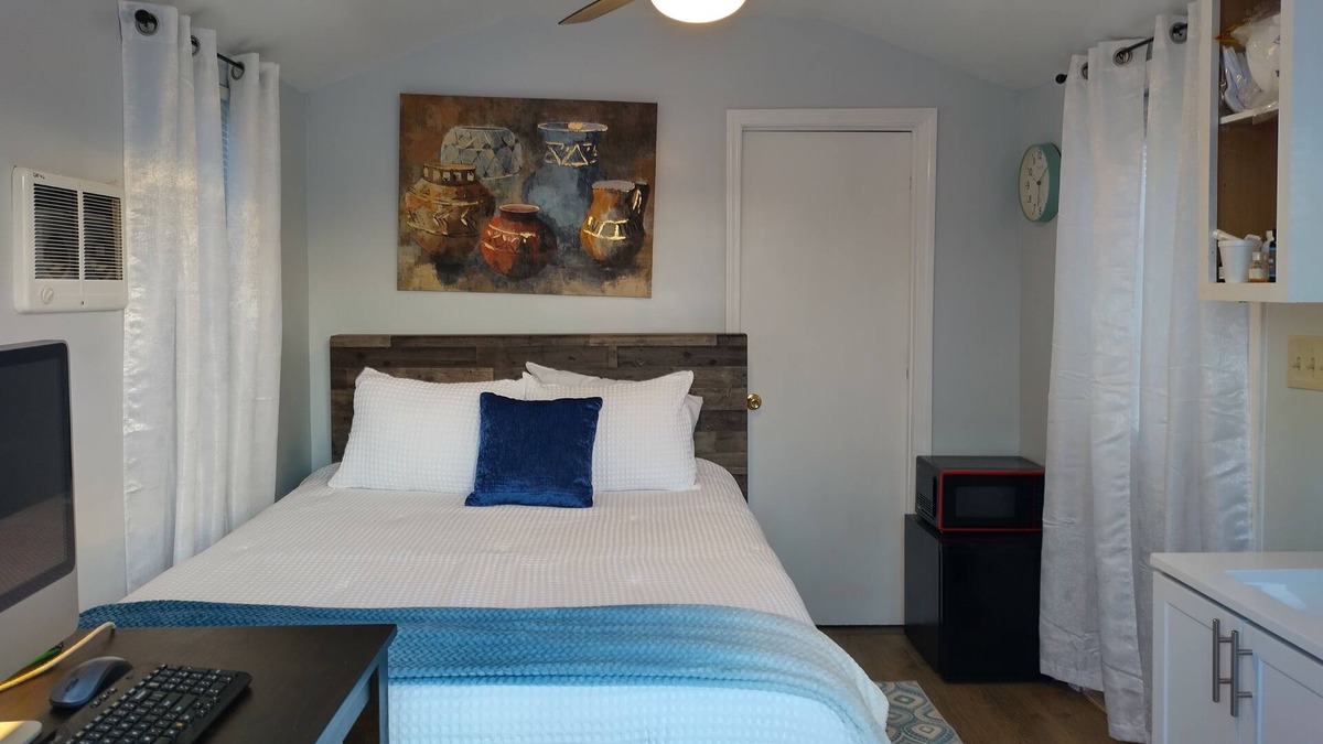 Ronda House | Cleo's Village Blue Ridge Mountains Tiny Homes
