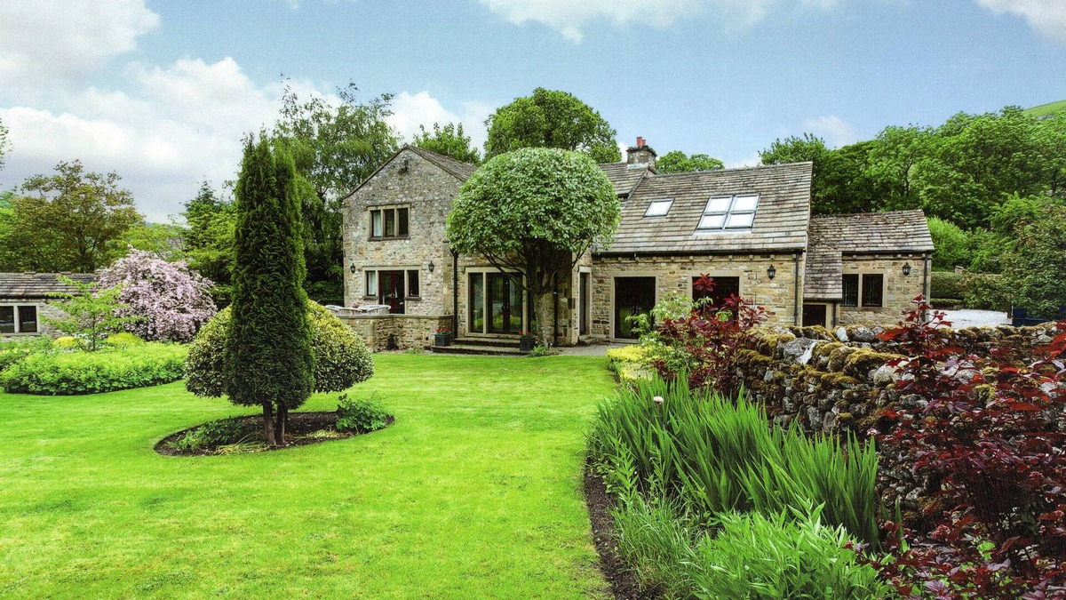 Starbotton Bed & Breakfast | Cleveliot House