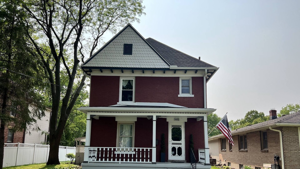 Sterling House | Clifford The Big Red House