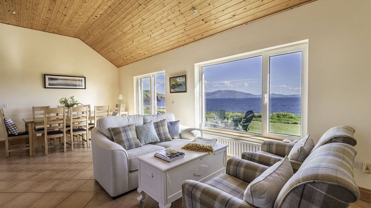 Dingle House | Clifftop House 4 bedroom house VRBO
