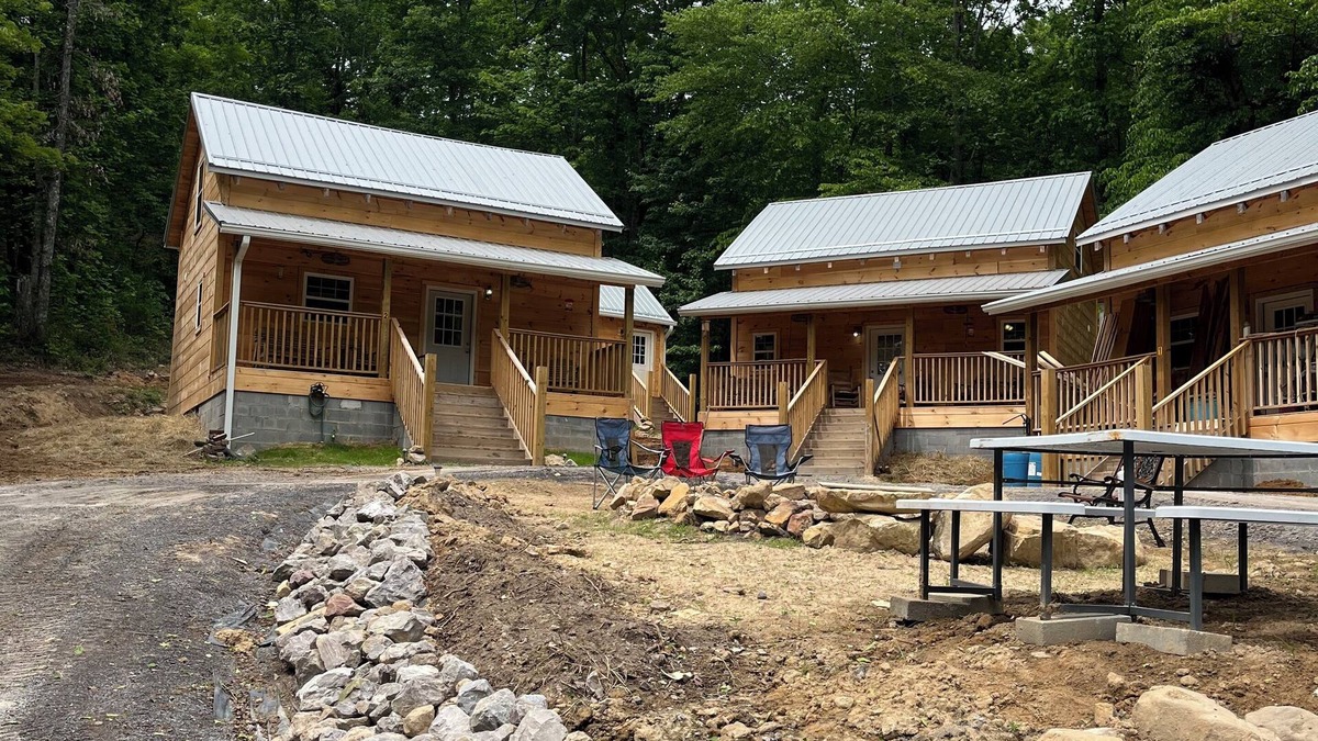 Rogersville Cabin | Clinch Mountain Reserve Cabin #2. Cabin retreat near charming Rogersville, TN.