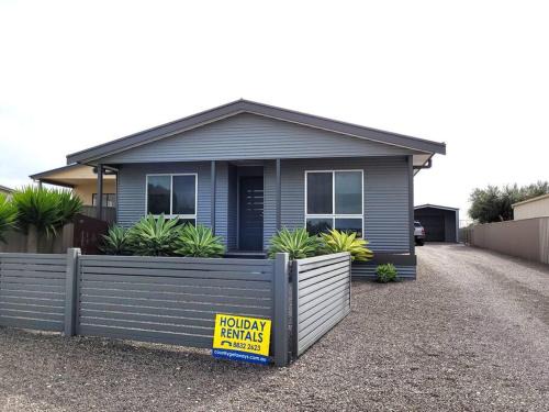 Para Wurlie House | Clipper Getaway