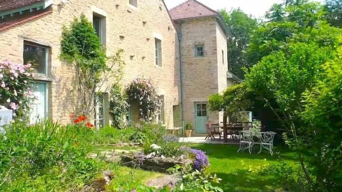 Montoillot House | Clos de Fougères - Gîte entier le Bourguignon