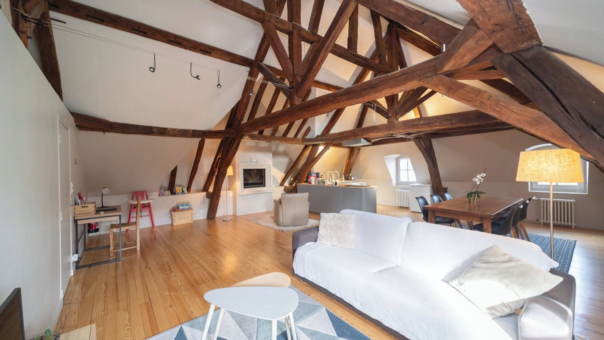 Auxerre Apartment | Clos St Eusèbe, 4-star furnished apartment in the heart of town.