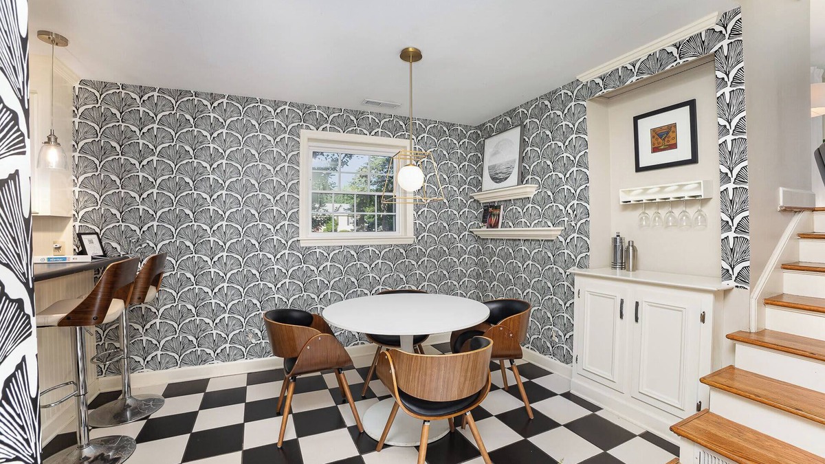 SouthPark House | Close 2 Southpark~Pet Friendly w/Fenced-In Yard