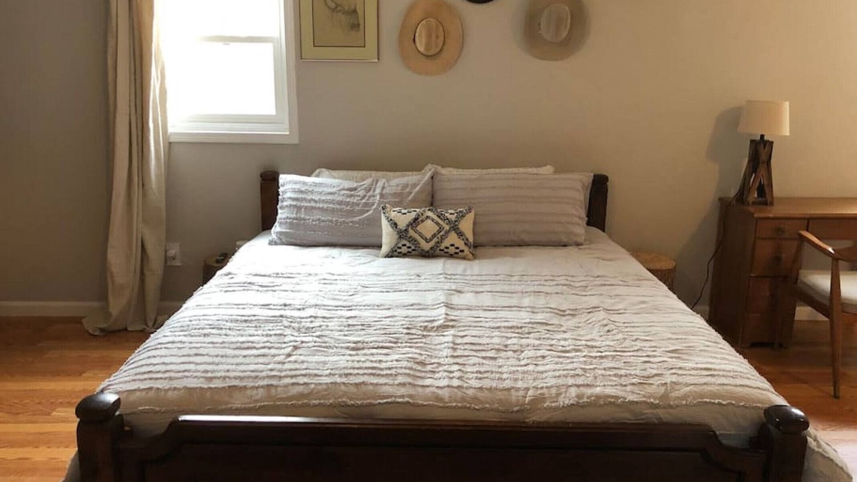 Cheyenne Apartment | Close - in Rural Studio - Great Star-gazing!