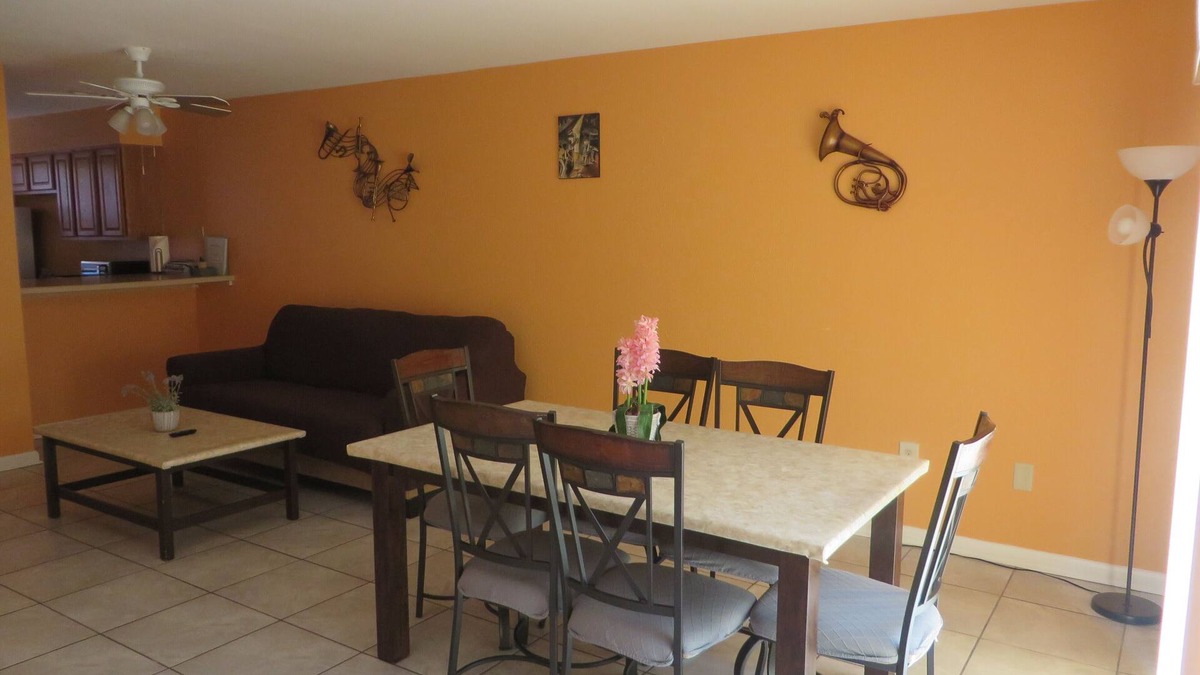 Kenner - Louis Armstrong International Airport Apartment | Close to Airport and Store