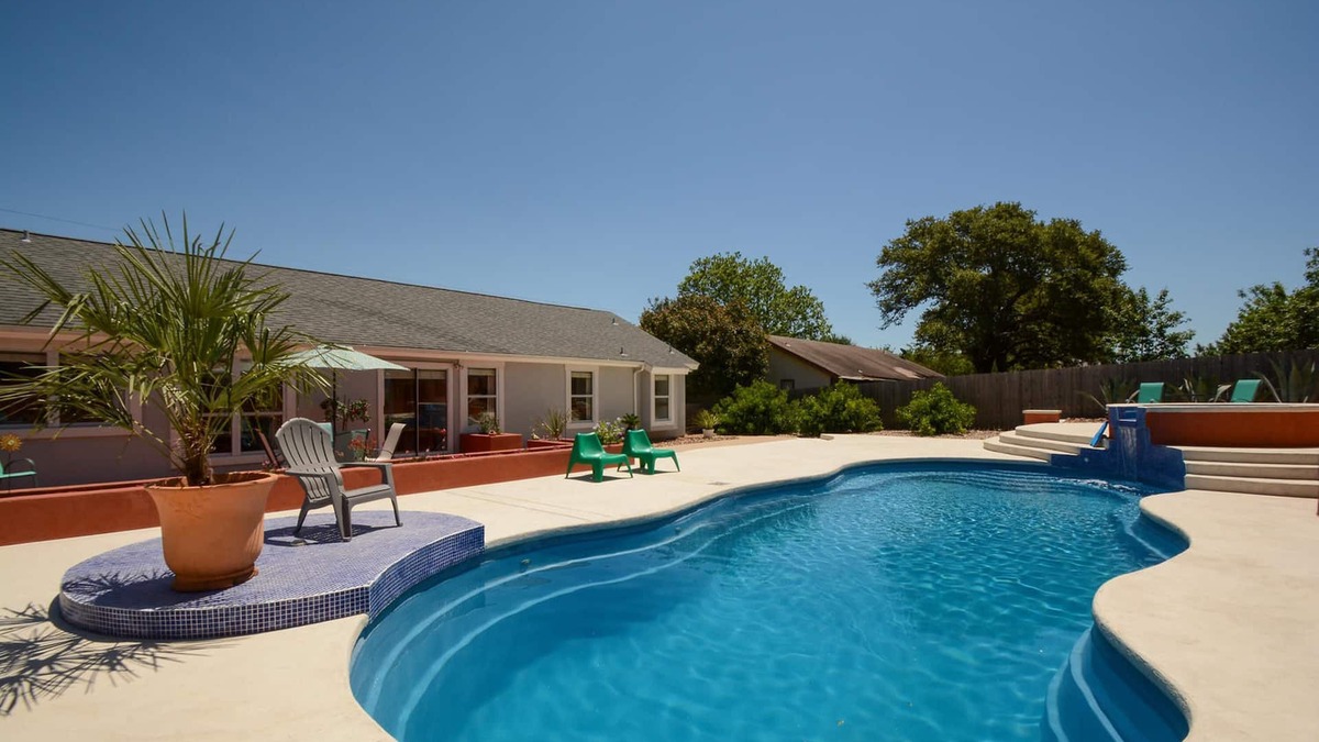 Kyle House | Close to Austin, San Antonio and the Hill Country