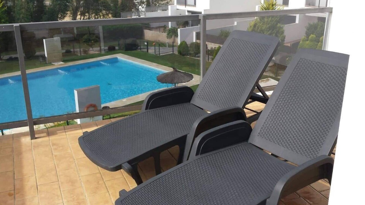 Conil de la Frontera House | Close to beach and town with communal pool, Central air conditioning - Casa Marivi -