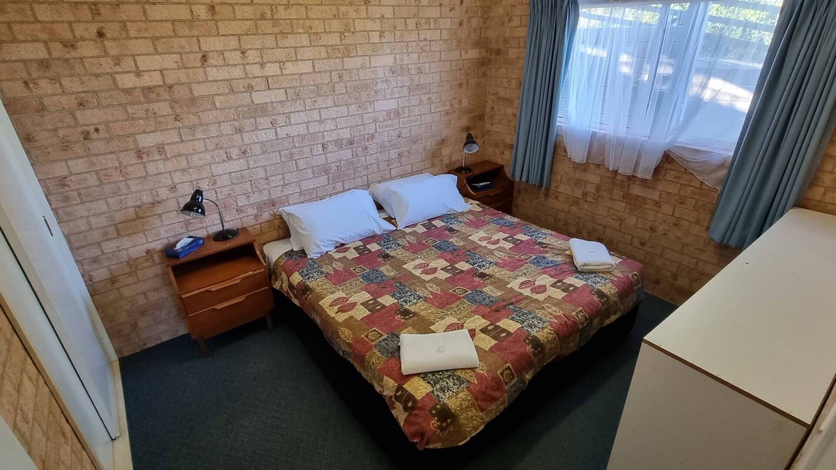 Bermagui Apartment | Close to Beach, Harbour Marina, Country Club, Golf Course, Restaurants, Cafes