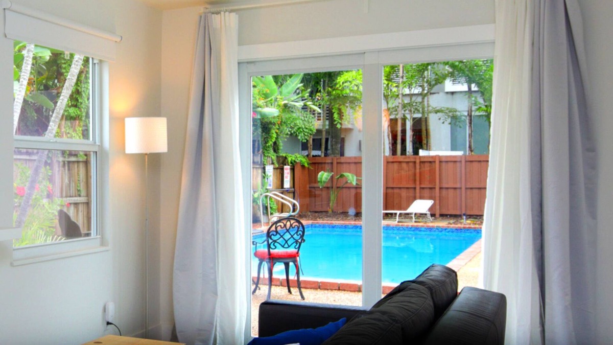 Harbordale Apartment | Close to beach, downtown, airport. Entire Apt.