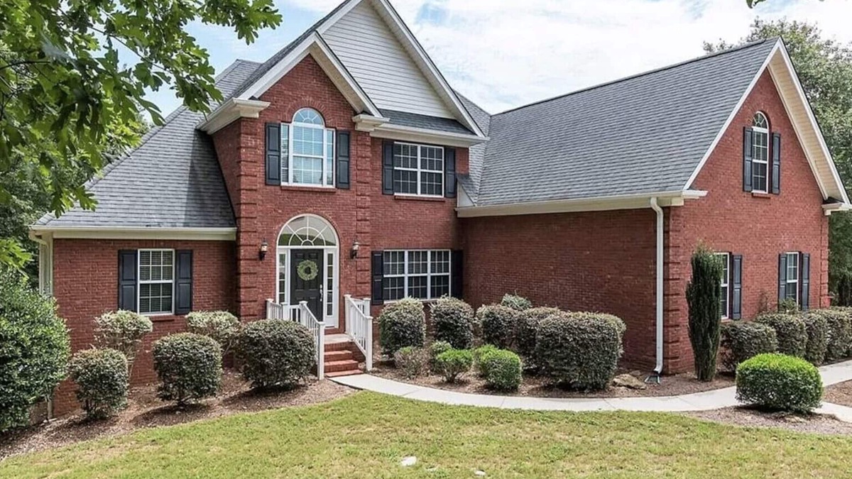 Fair Play House | Close to Clemson! Grand Lake Hartwell Escape 7 Bedroom Lakefront Home