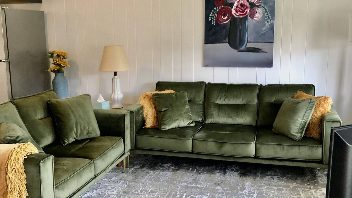 Johnson City House | Close to everything with all the comforts of home.