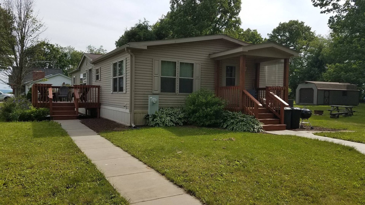 Markleton Cottage | Close to GAP Trail (3 mi), Ohiopyle (18 mi) & 7 Springs (15 mi)