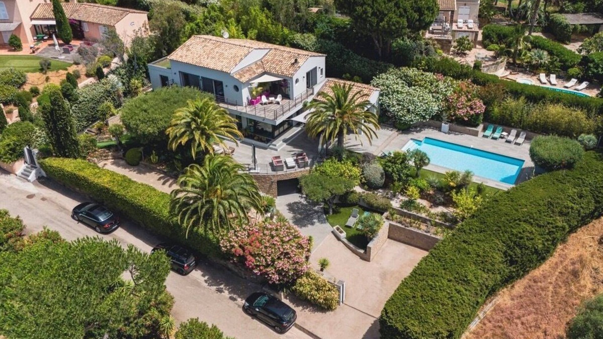 Pardigon Villa | Close to Gigaro beaches - 2 bedroom villa