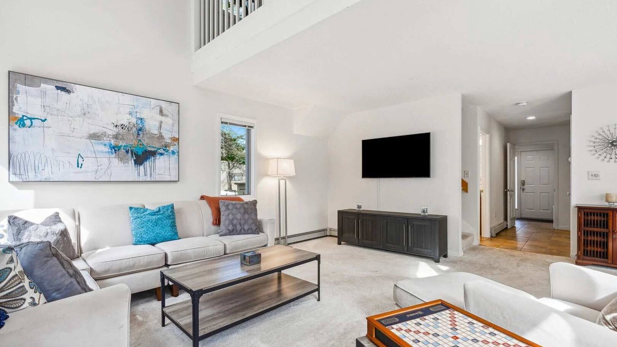 West Hartford Condo | Close to Lake & Golf & Pool - Newton Village 2A