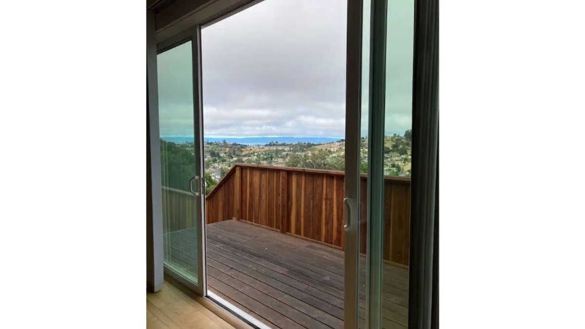Castro Valley House | Close to San Francisco, Quiet family home with views!