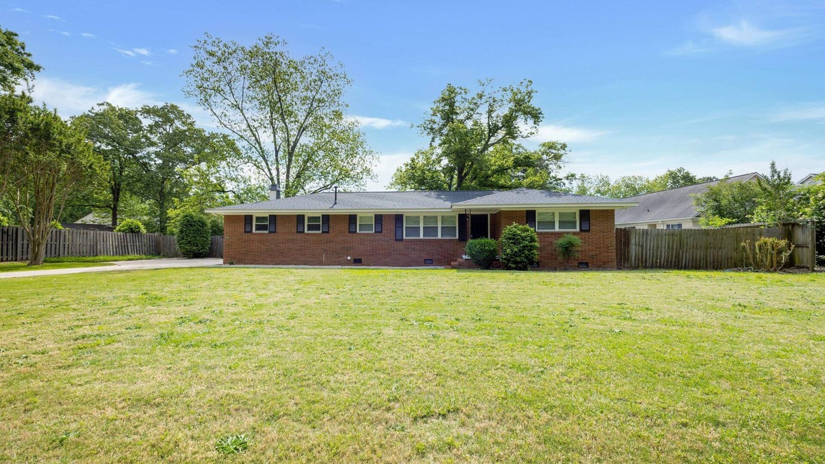 Aiken House | Close to Southside, Downtown, and Horse District