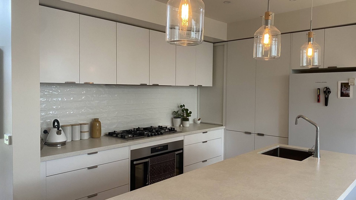 Torquay House | Close to the beach and shops