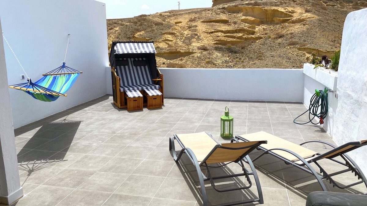 Los Gavilanes House | Close to the sea & nature. 60 sqm apartment + 60 sqm roof terrace.