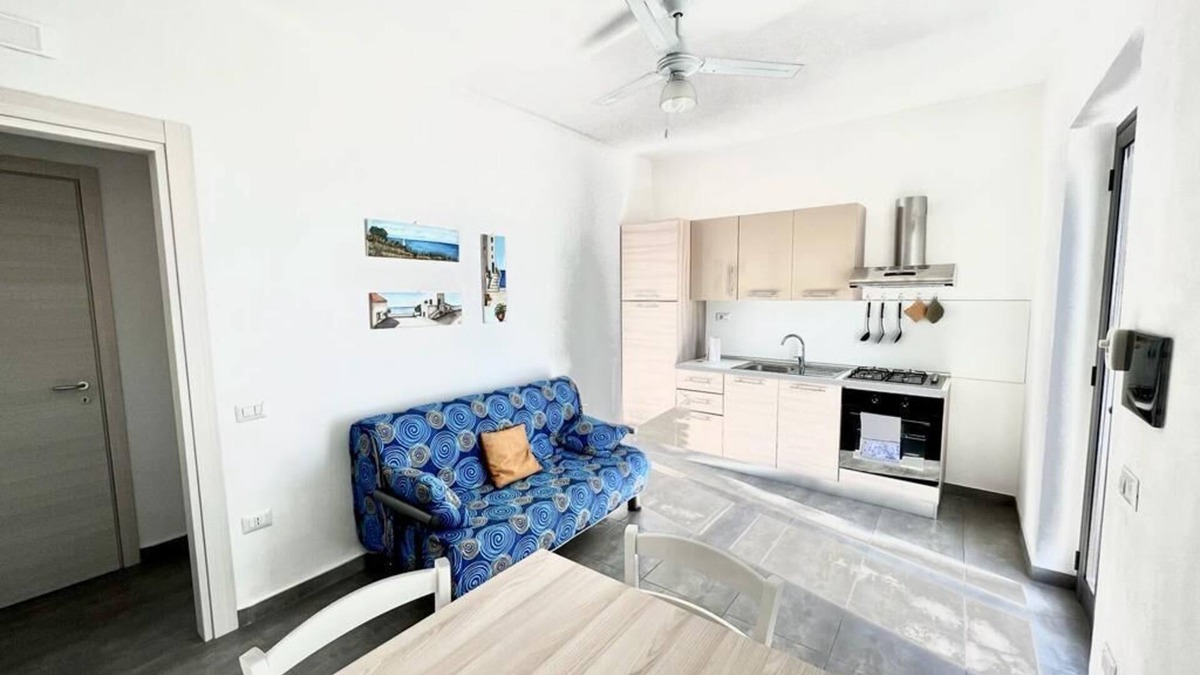 Isola di Capo Rizzuto Apartment | CLOSED STRUCTURE. Do not book