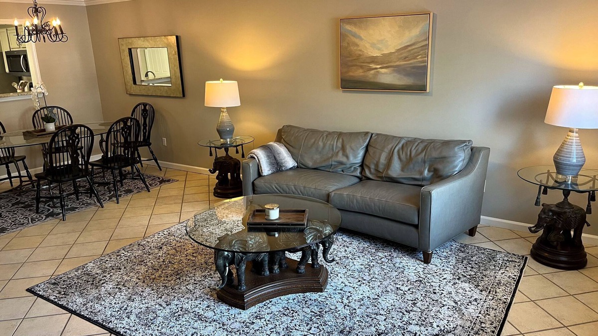 Athens Condo | Closest condo to Sanford Stadium with parking 2 tenths of a mile