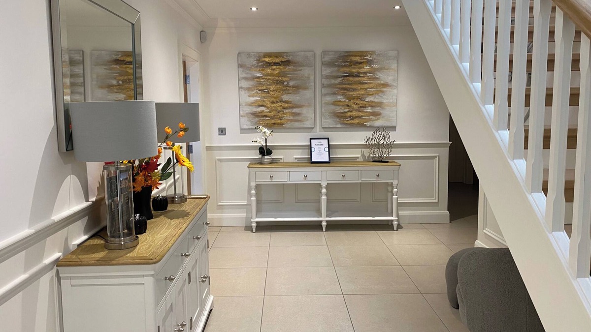 Newry House | Cloud Nine With Private Hottub - The Last Resort