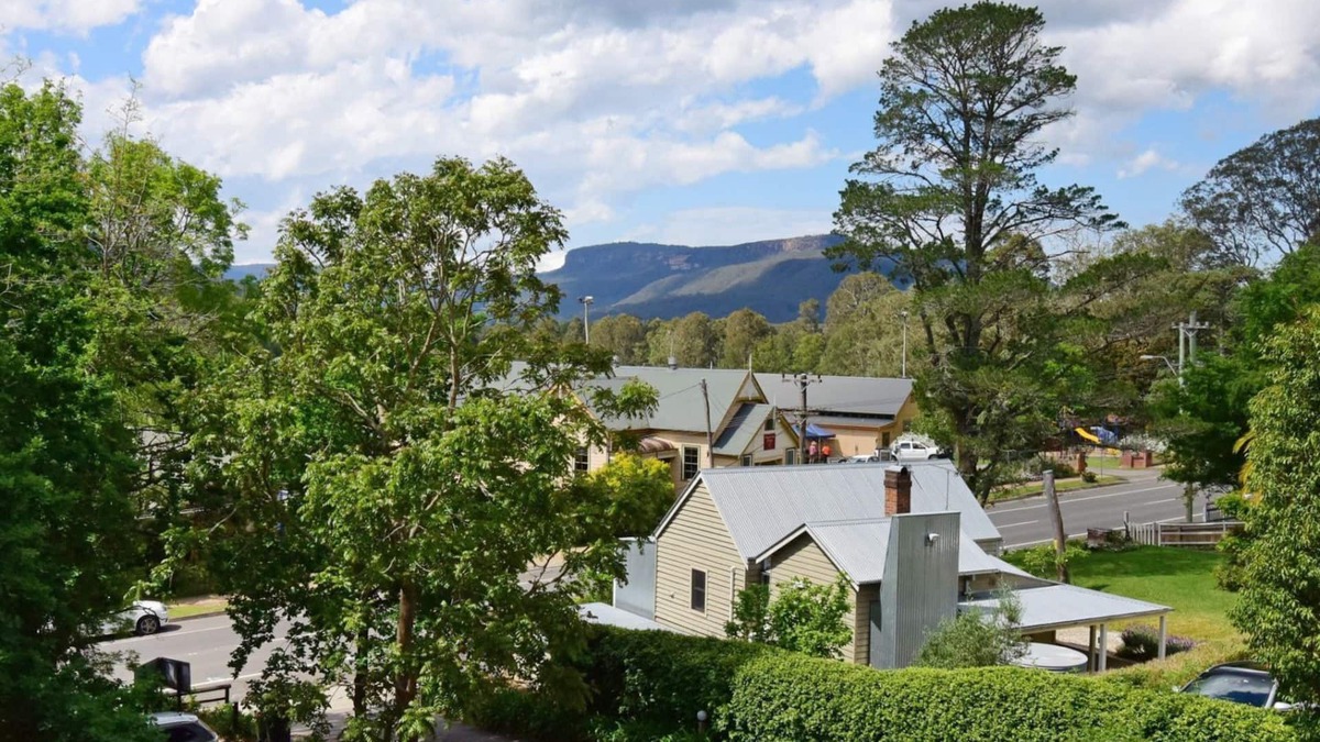 Kangaroo Valley House | Cloudsong Chalet 1 - Close to the village centre!