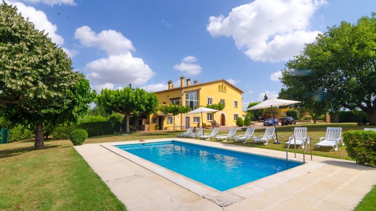 Sils Villa | Club Villamar - Ideal for several families, small work groups, training or personal growth.