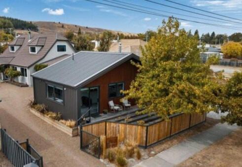 Clyde House | Clyde's Cozy Corner