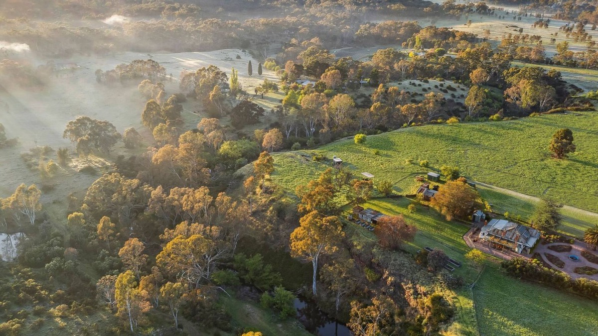 Clydesdale House | Clydesdale Gorge Farm - a serene rural retreat
