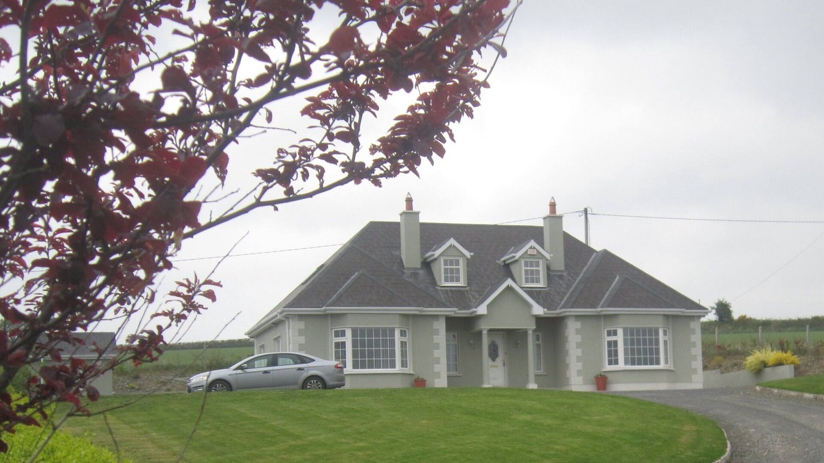 Knockaderry Cross Roads House | Co Wexford/Carlow holiday home