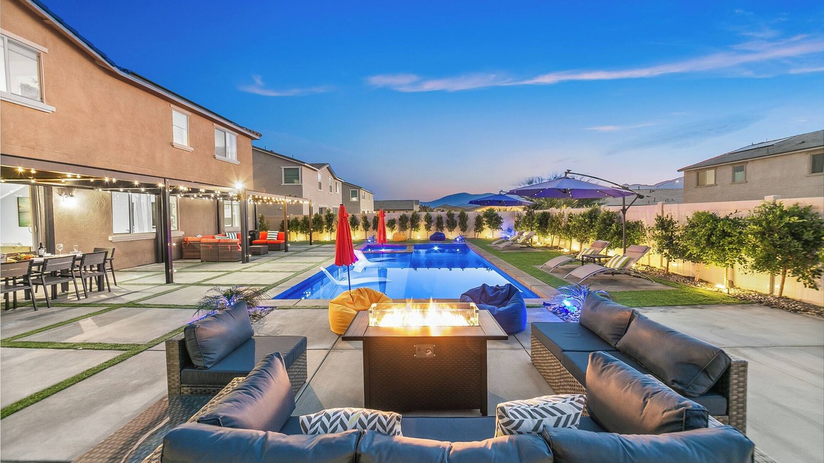 Coachella House | Coachella Desert Castle! 🏰🌵New everything! Salt water pool, Jacuzzi, Poker room!