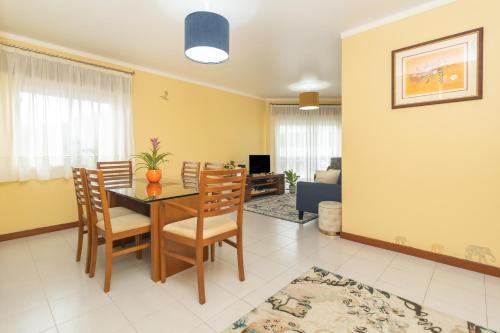 Sao Sebastiao Apartment | Coast 2 Bedroom Apart Setúbal 45 min from Lisbon