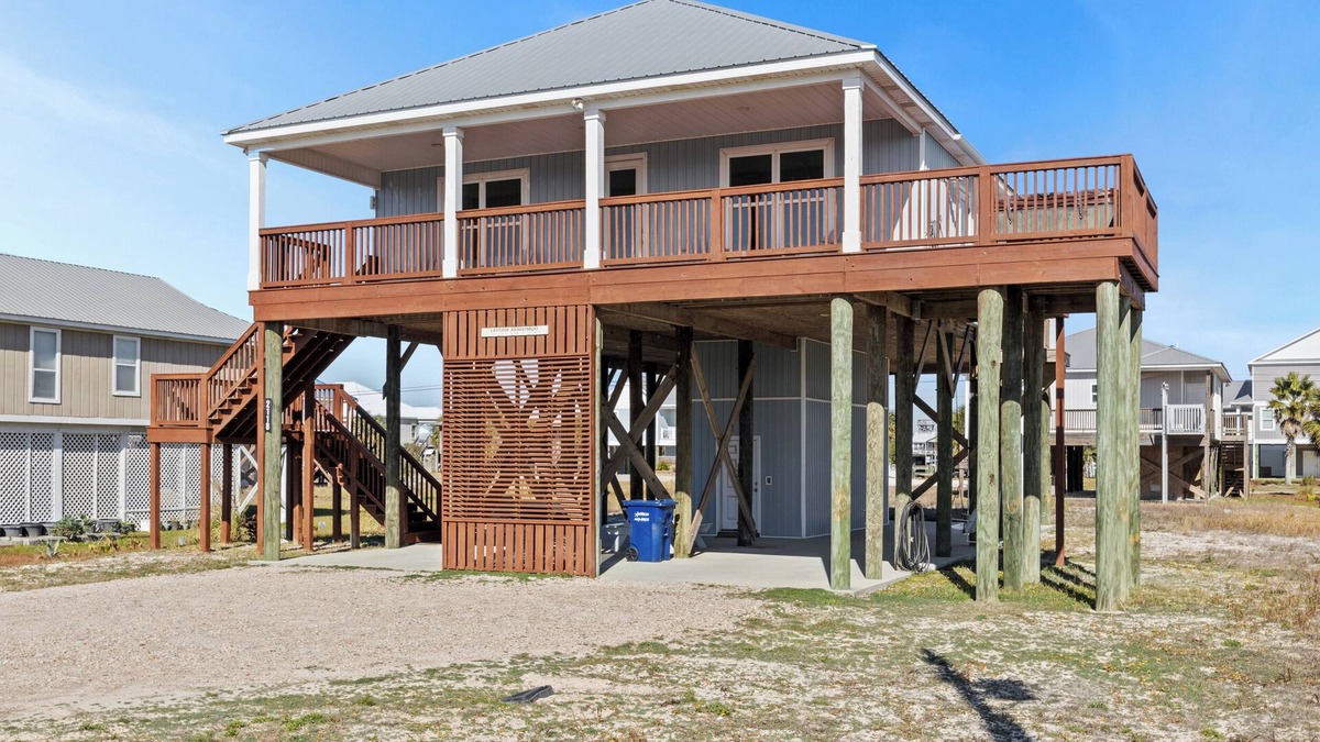 Dauphin Island House | Coastal 4BR Home, Hot Tub, Deck, 2Min Walk To Beach