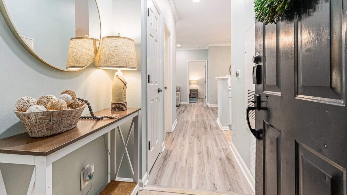 Seaside Farms Apartment | Coastal Calm Retreat: 2br/2ba Mount Pleasant Condo