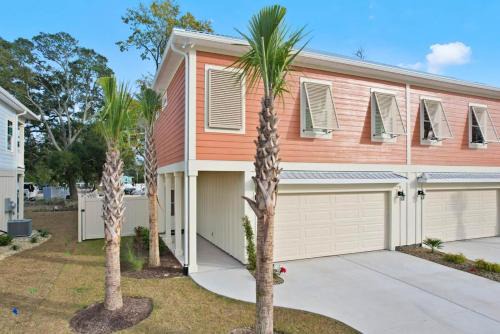 Murrells Inlet House | Coastal Charm Hallandale 3 Bdrm Vacation Home