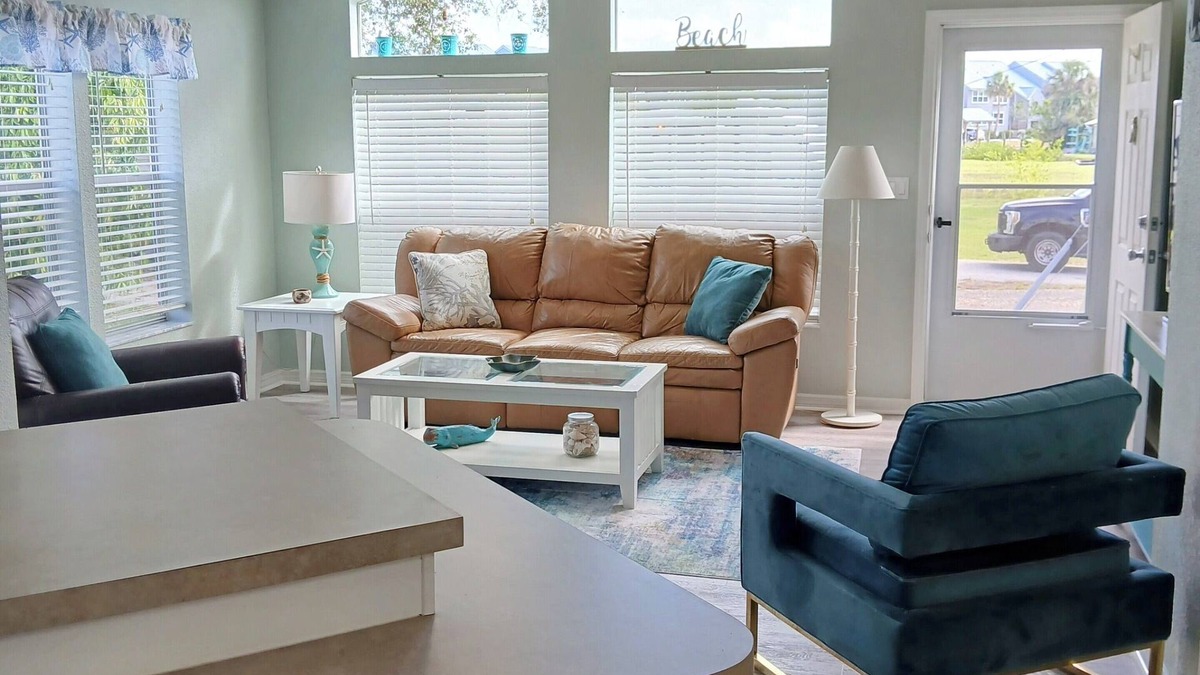 El Jobean House | Coastal, cozy home on canal in Port Charlotte!