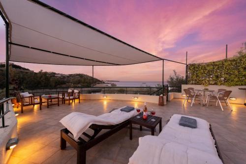 Almyros Villa | Coastal Dream beachView Jacuzzi& sauna free parking WiFi 2 bedroom