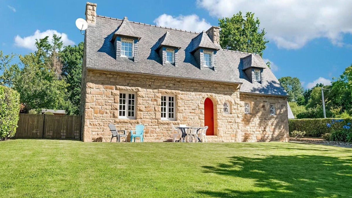 Logonna-Daoulas House | Coastal Home in Logonna-Daoulas